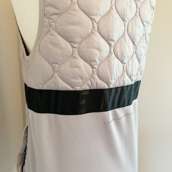 SOLD!  Nike Aerolayer Black Gray Running Vest Gilet Quilted Logo - Picture 8 of 12